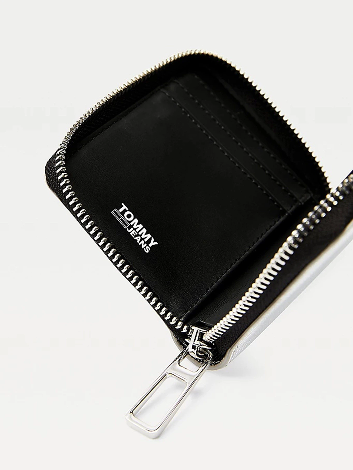 Кошельки Tommy Hilfiger Essential модель AW0AW09878-0IM Фото