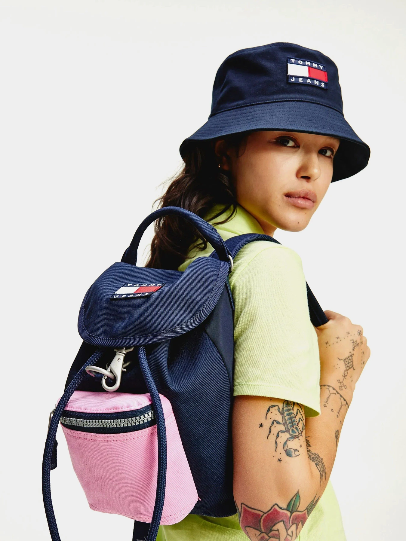Рюкзаки Tommy Hilfiger модель AW0AW09888-TOU Рюкзаки Tommy Hilfiger модель AW0AW09888-TOU Фото