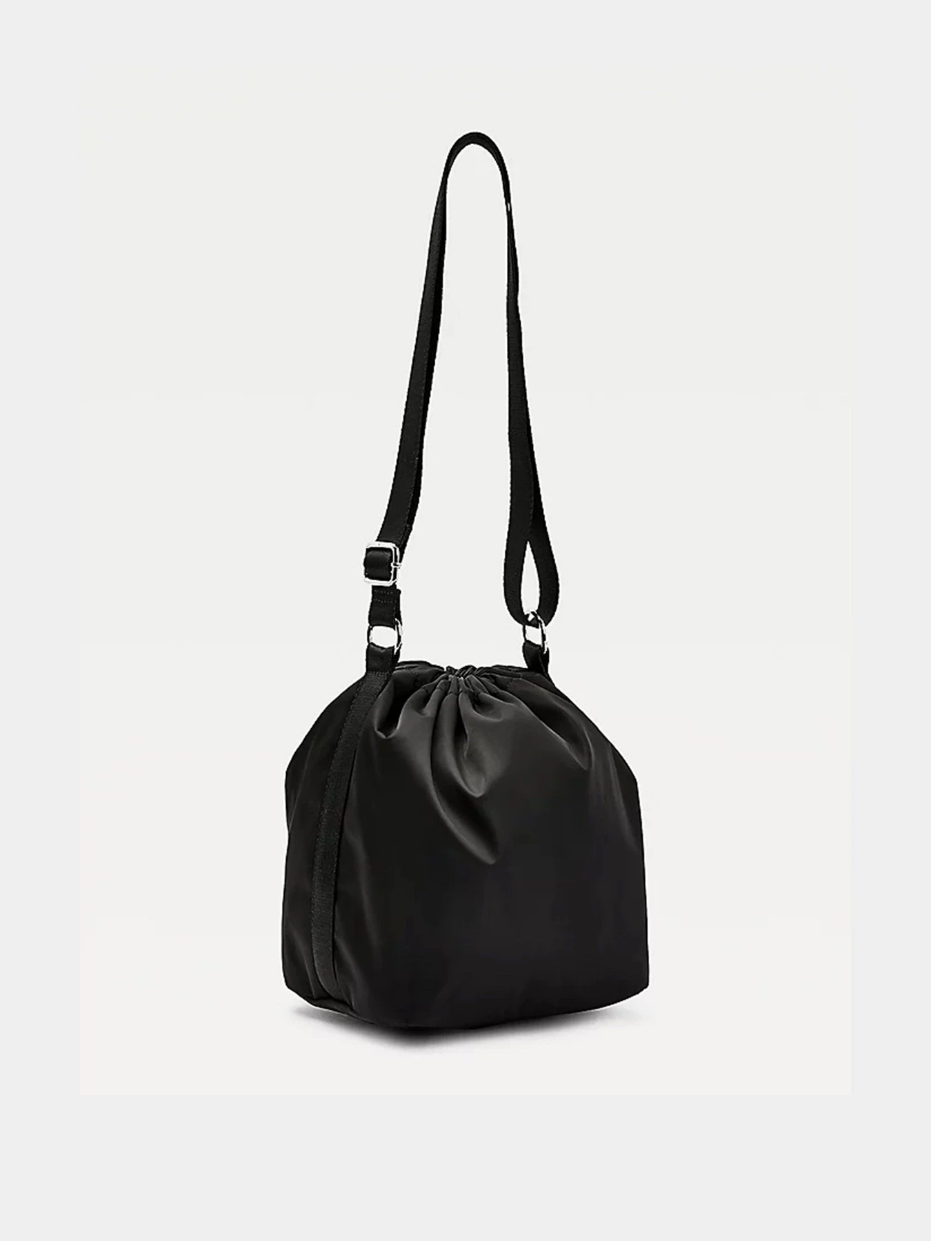 Сумки Tommy Hilfiger модель AW0AW09894-BDS Сумки Tommy Hilfiger модель AW0AW09894-BDS Фото