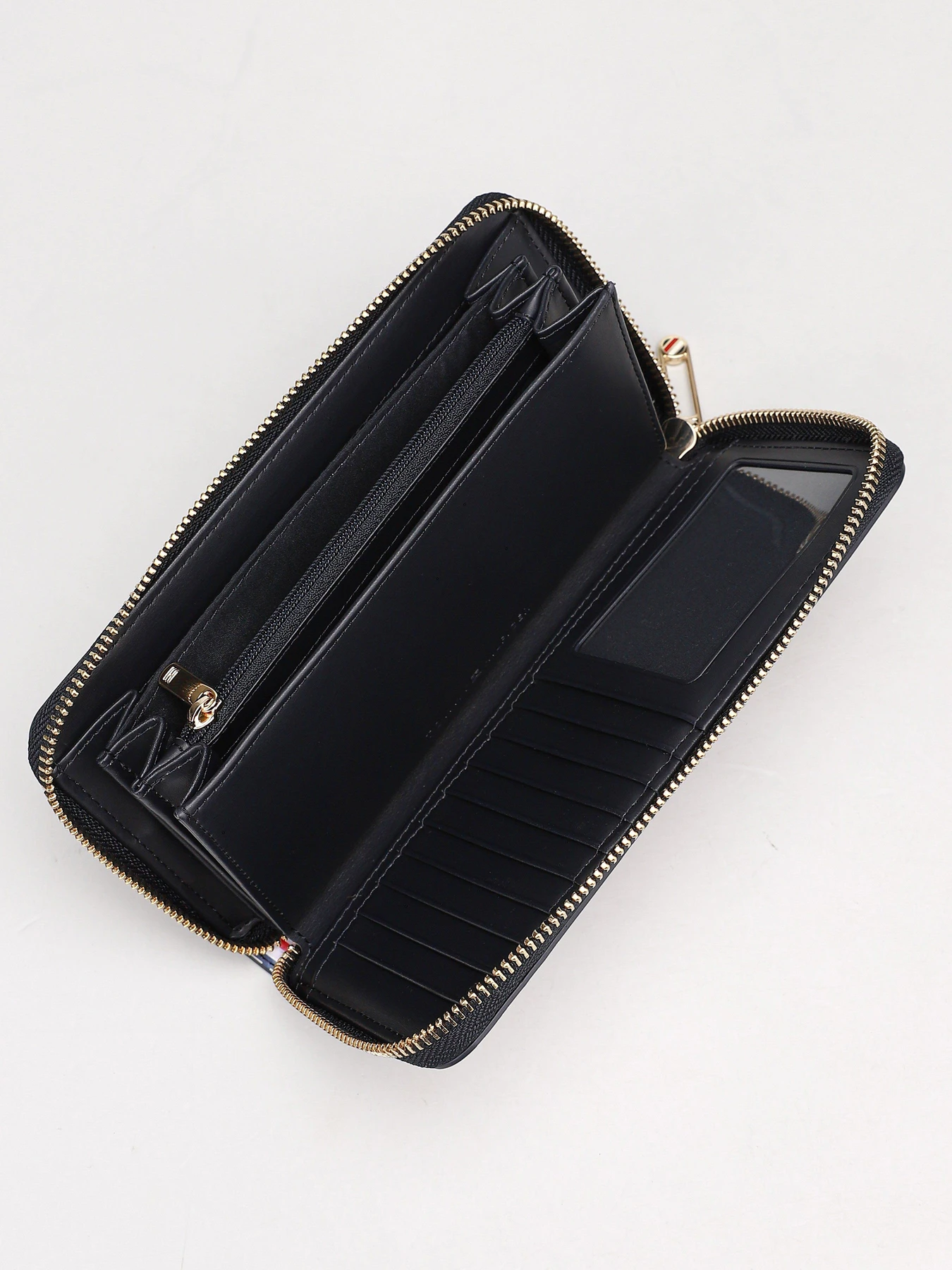Кошельки Tommy Hilfiger Iconic модель AW0AW09963-0GY Фото