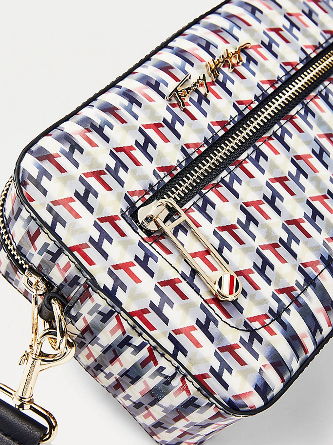 Сумки Tommy Hilfiger модель AW0AW10035-0GY Сумки Tommy Hilfiger модель AW0AW10035-0GY Фото