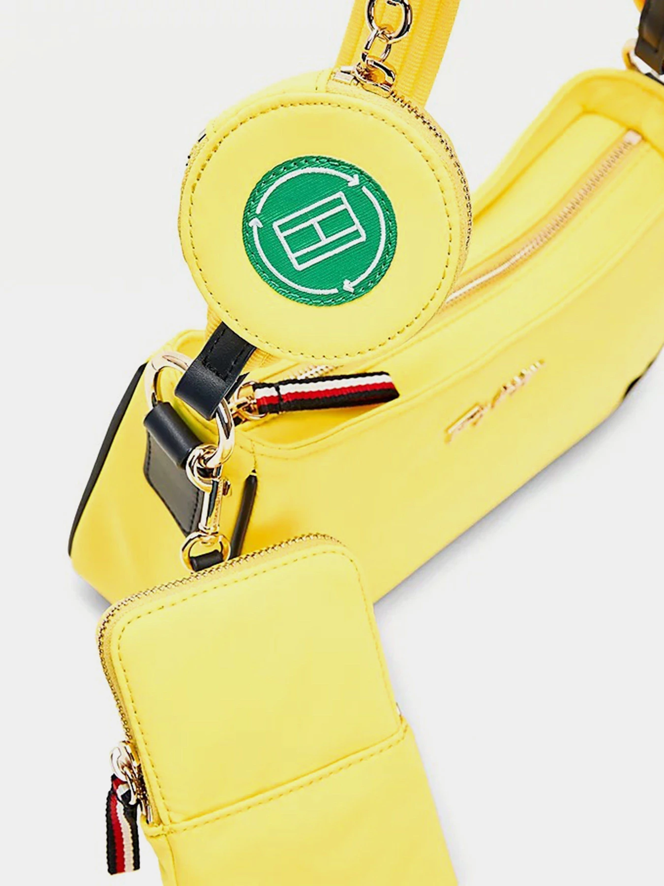 Сумки Tommy Hilfiger модель AW0AW10037-ZGS Сумки Tommy Hilfiger модель AW0AW10037-ZGS Фото