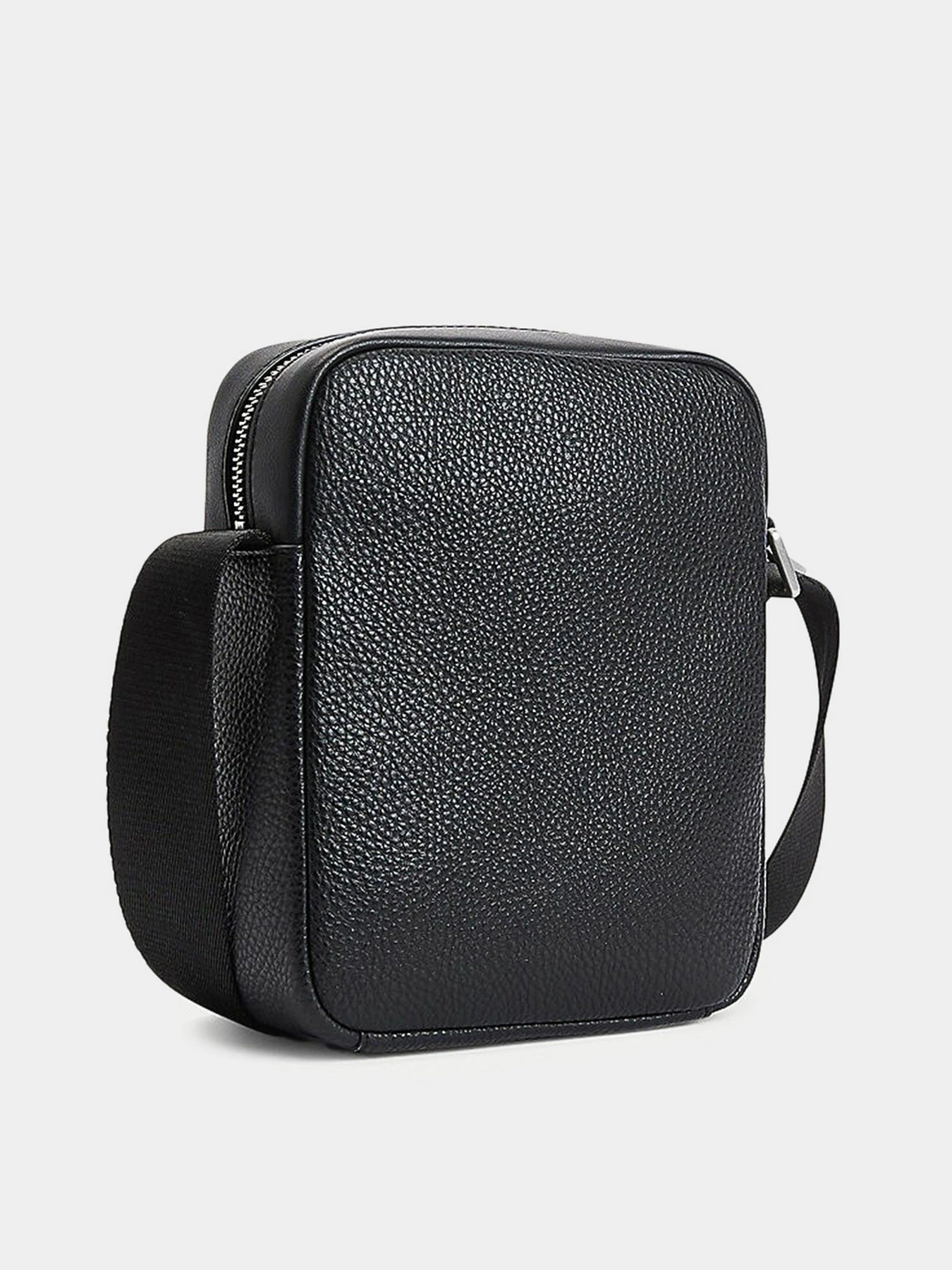 Сумки Tommy Hilfiger модель AM0AM07781-BDS Сумки Tommy Hilfiger модель AM0AM07781-BDS Фото