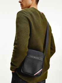 Сумки Tommy Hilfiger модель AM0AM07781-BDS Фото
