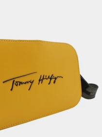 Сумки Tommy Hilfiger Iconic Tommy Camera Sign модель AW0AW10464-ZER Фото