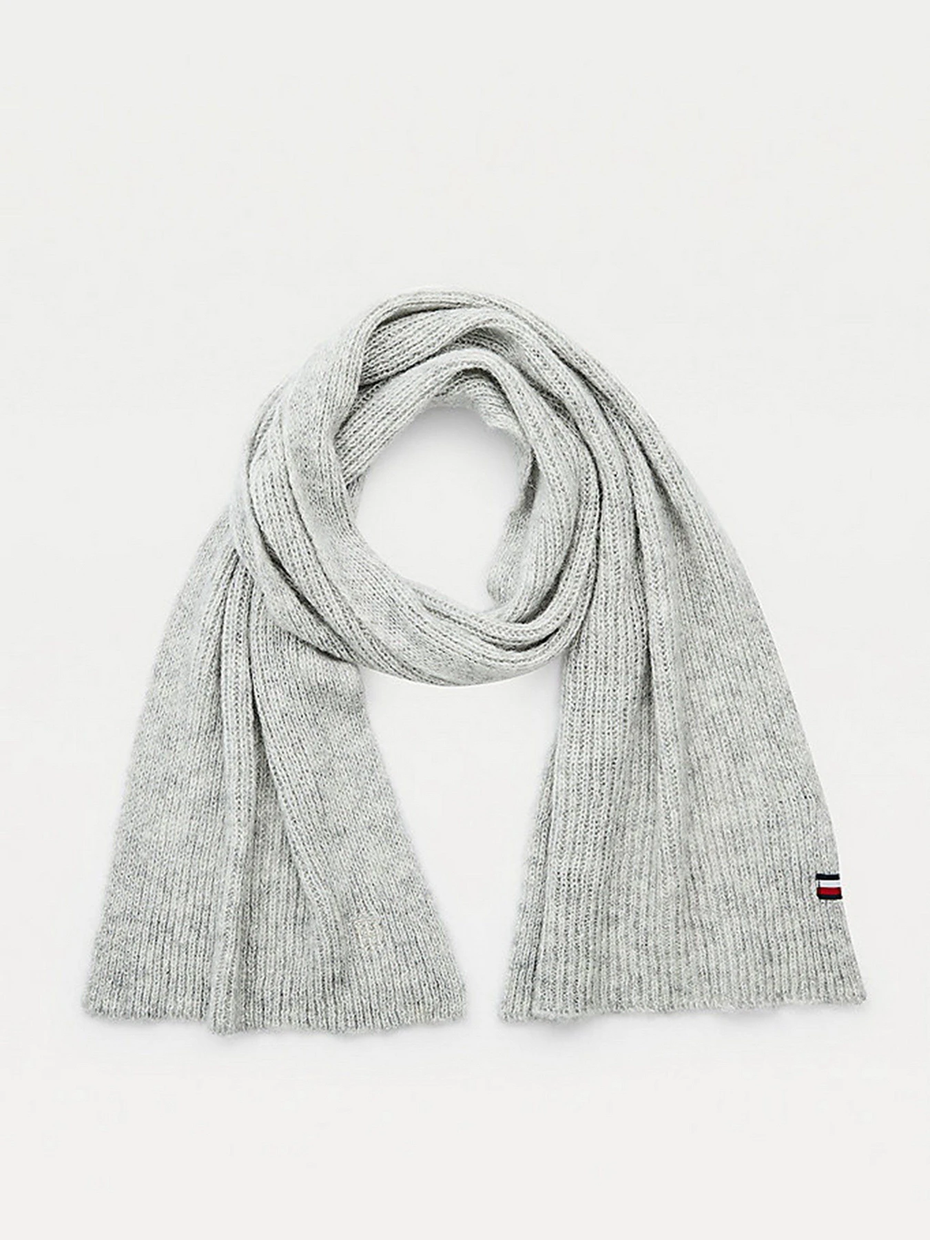 Шарфы и платки Tommy Hilfiger модель AW0AW10726-P01 Шарфы и платки Tommy Hilfiger модель AW0AW10726-P01 Фото