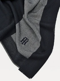 Шарфы и платки Tommy Hilfiger модель AW0AW10839-0GY Фото