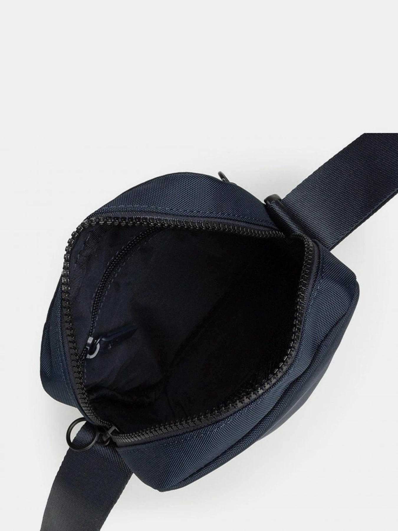 Сумки Tommy Hilfiger модель AM0AM07547-DW5 Сумки Tommy Hilfiger модель AM0AM07547-DW5 Фото