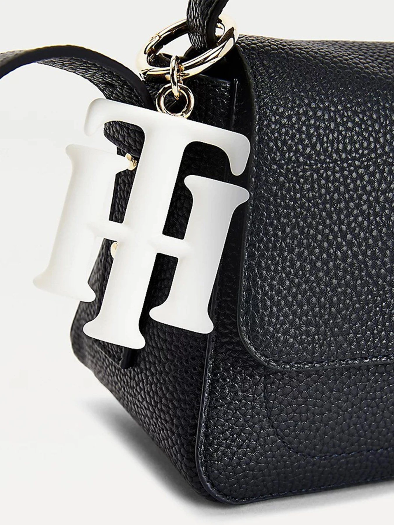 Сумки Tommy Hilfiger модель AW0AW10104-DW5 Сумки Tommy Hilfiger модель AW0AW10104-DW5 Фото