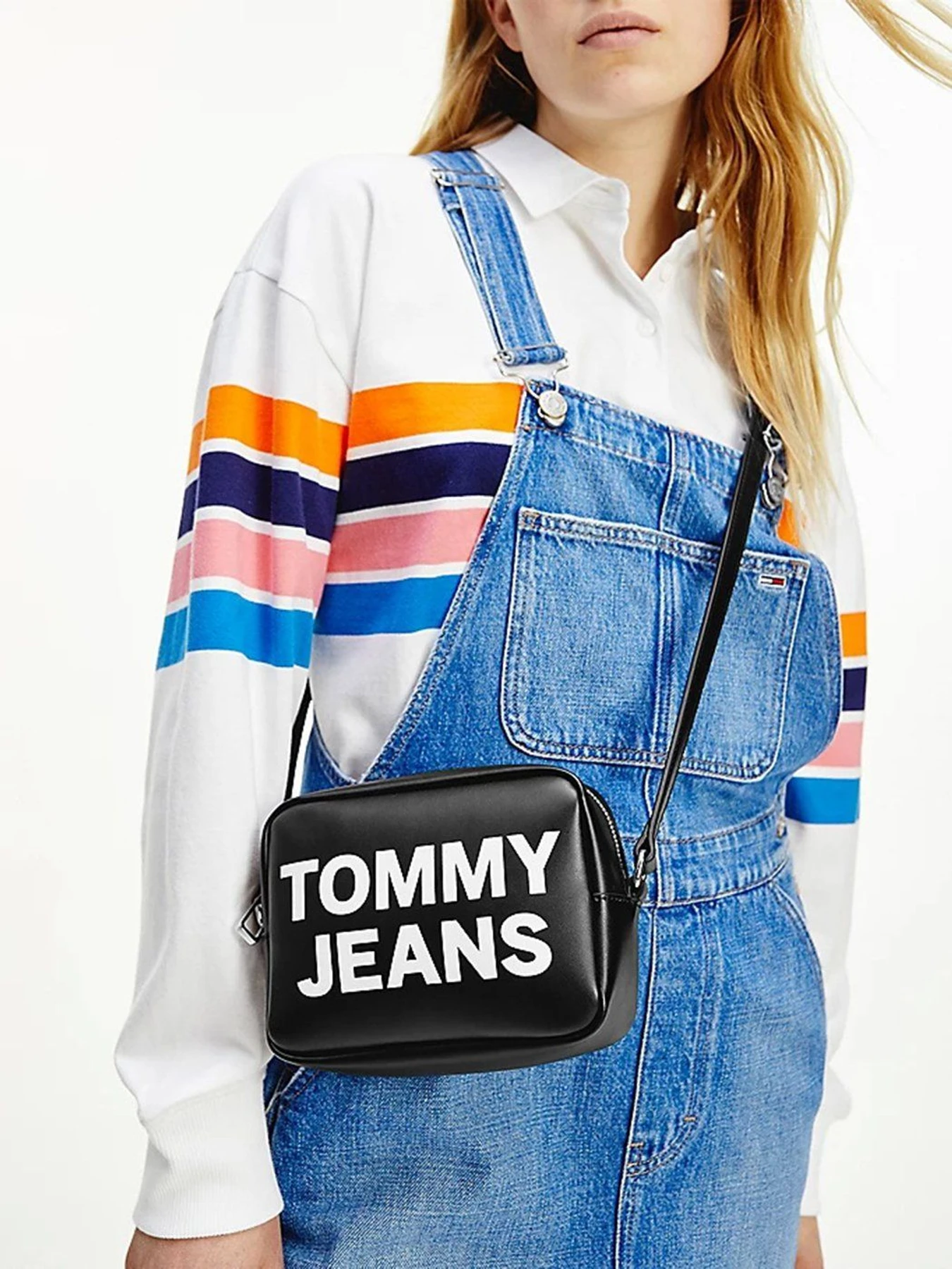 Сумки Tommy Hilfiger модель AW0AW10152-BDS Сумки Tommy Hilfiger модель AW0AW10152-BDS Фото