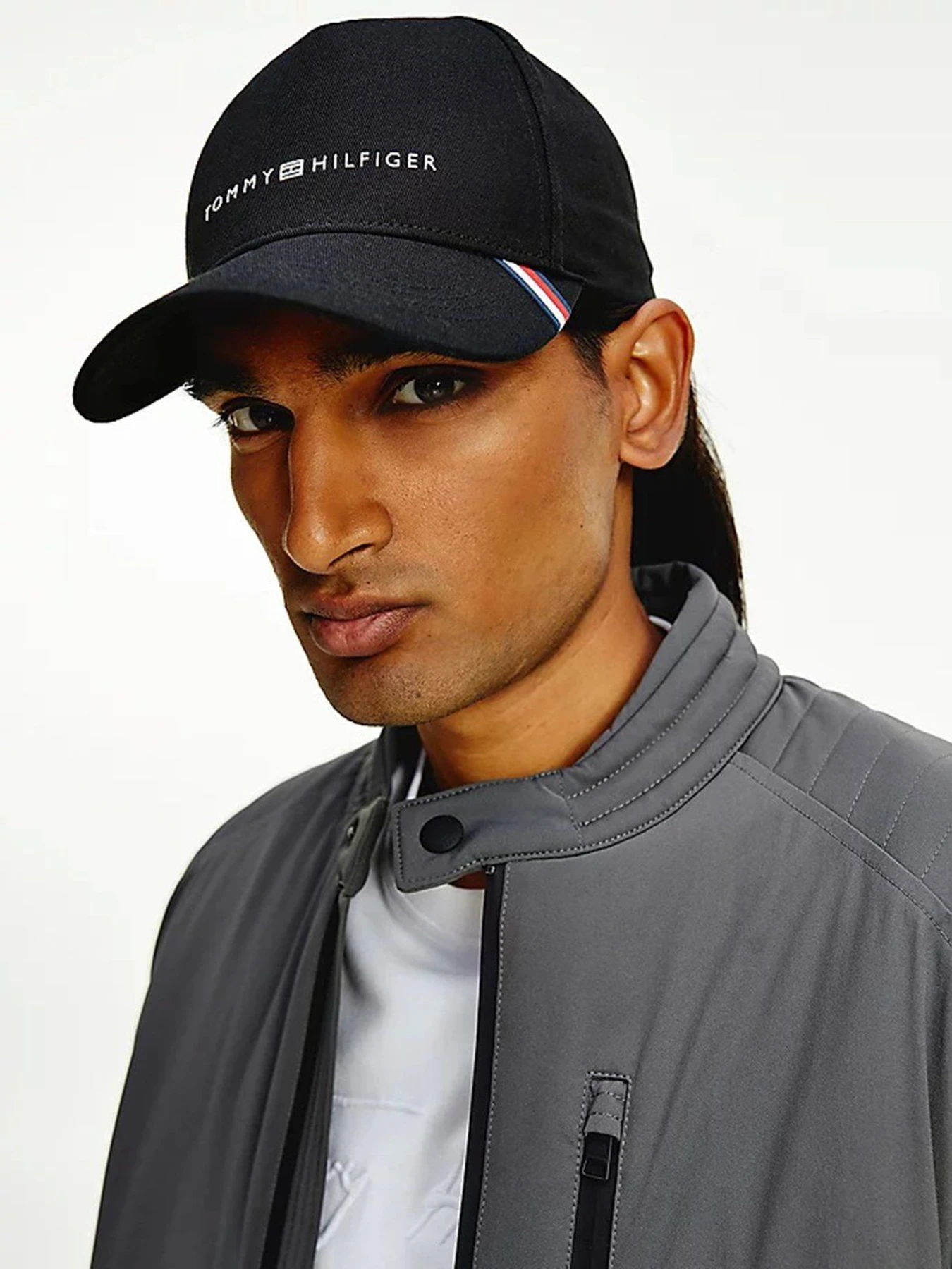 Шапки и кепки Tommy Hilfiger модель AM0AM07347-BDS Шапки и кепки Tommy Hilfiger модель AM0AM07347-BDS Фото
