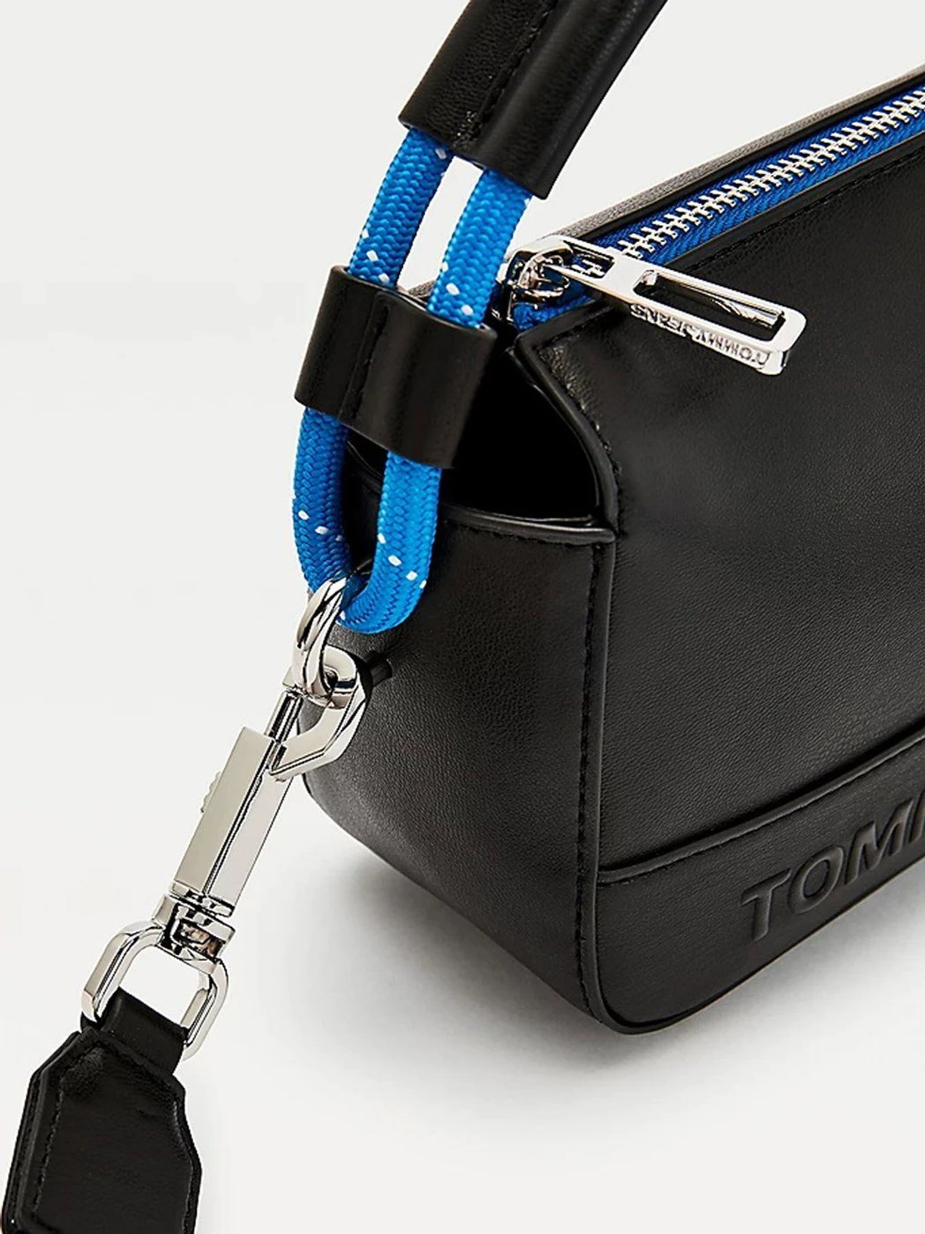 Сумки Tommy Hilfiger модель AW0AW10160-BDS Сумки Tommy Hilfiger модель AW0AW10160-BDS Фото