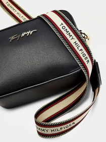 Сумки Tommy Hilfiger Iconic модель AW0AW10292-DW5 Фото