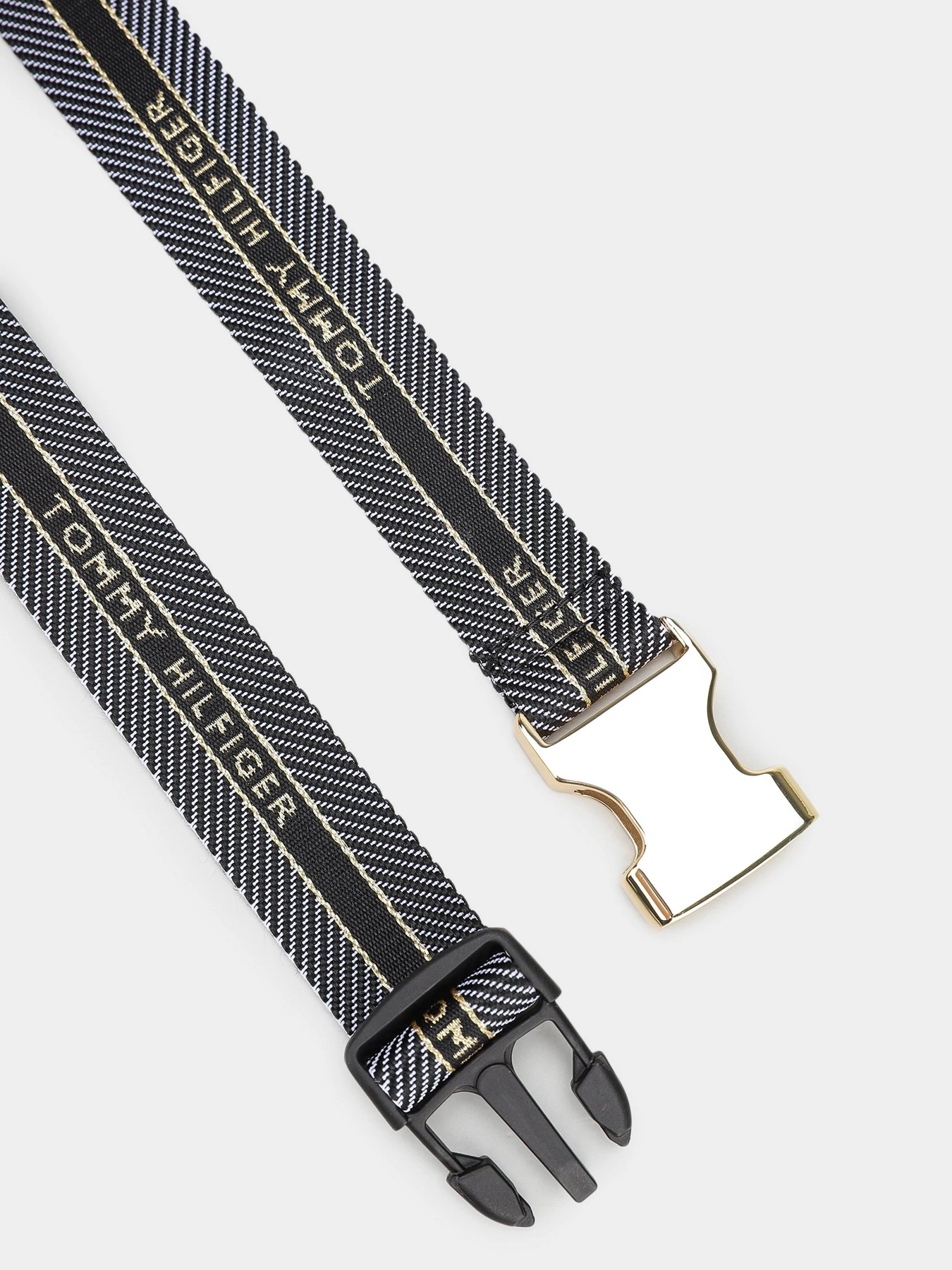 Сумки Tommy Hilfiger модель AW0AW11101-BDS Сумки Tommy Hilfiger модель AW0AW11101-BDS Фото