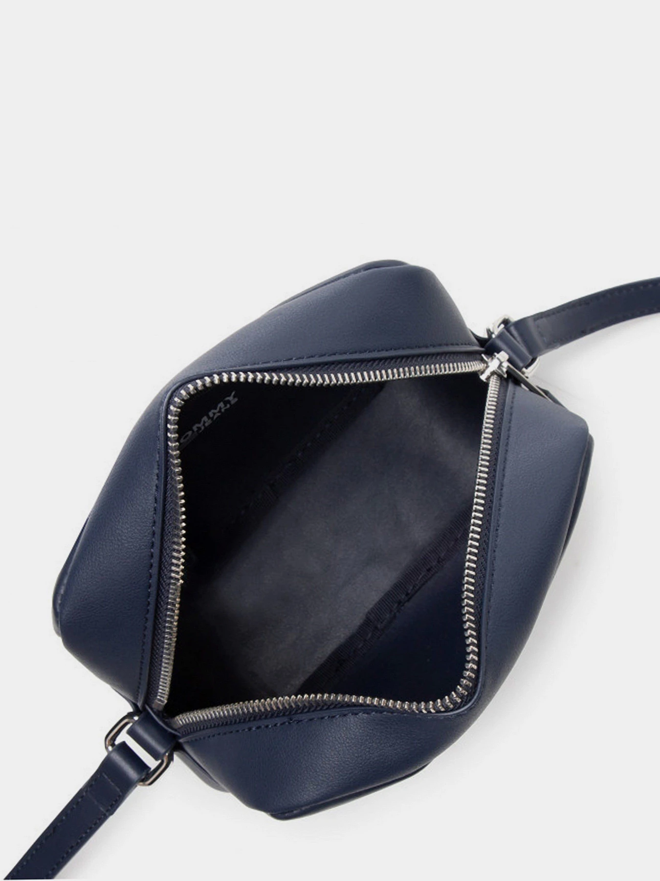 Сумки Tommy Hilfiger модель AW0AW10897-C87 Сумки Tommy Hilfiger модель AW0AW10897-C87 Фото