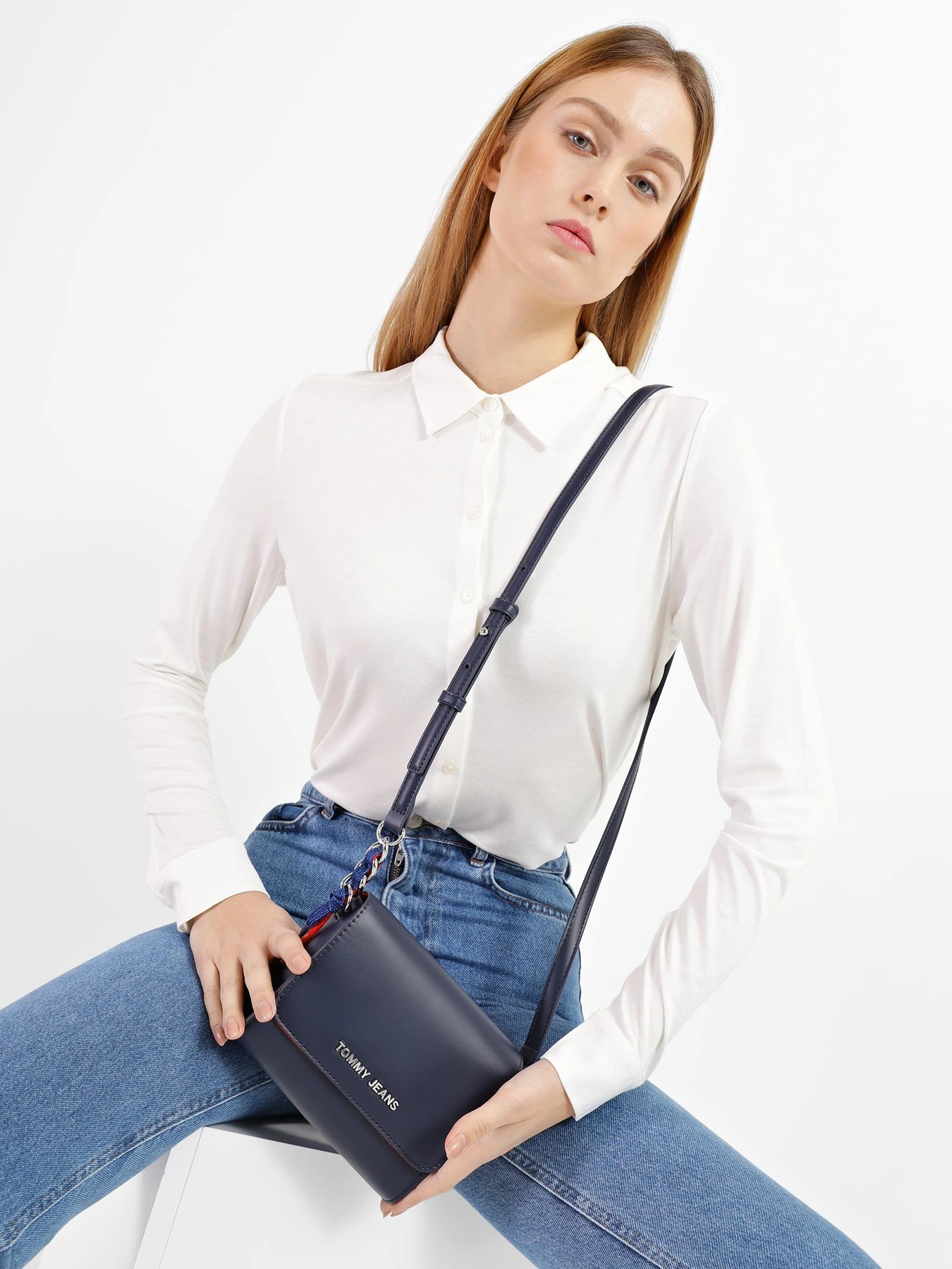Сумки Tommy Hilfiger модель AW0AW10893-C87 Фото