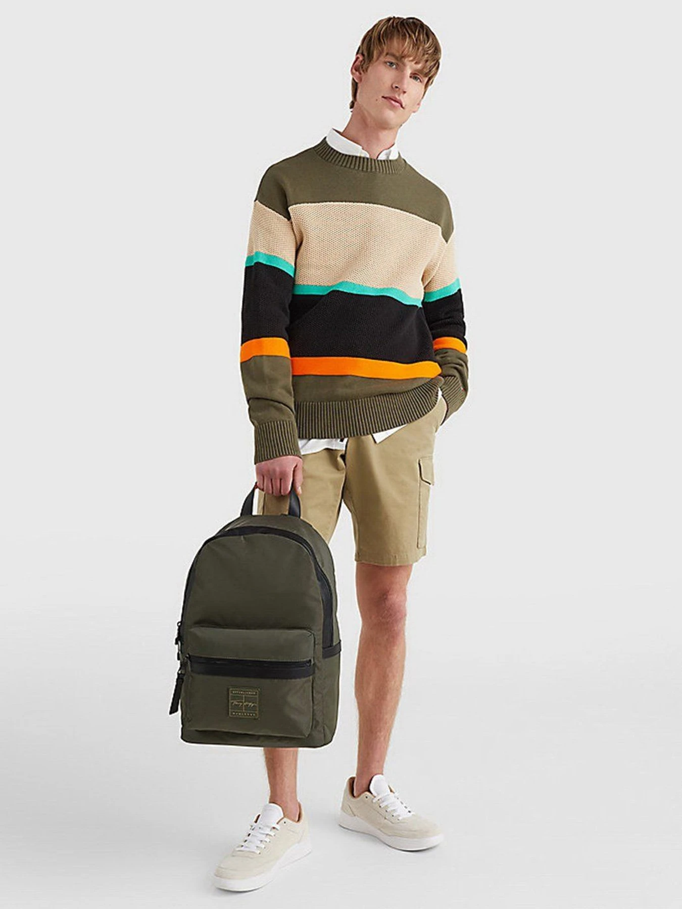 Рюкзаки Tommy Hilfiger модель AM0AM08452-0H7 Рюкзаки Tommy Hilfiger модель AM0AM08452-0H7 Фото
