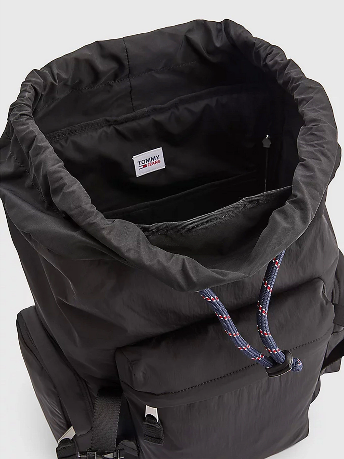 Рюкзаки Tommy Hilfiger модель AM0AM08832-BDS Рюкзаки Tommy Hilfiger модель AM0AM08832-BDS Фото