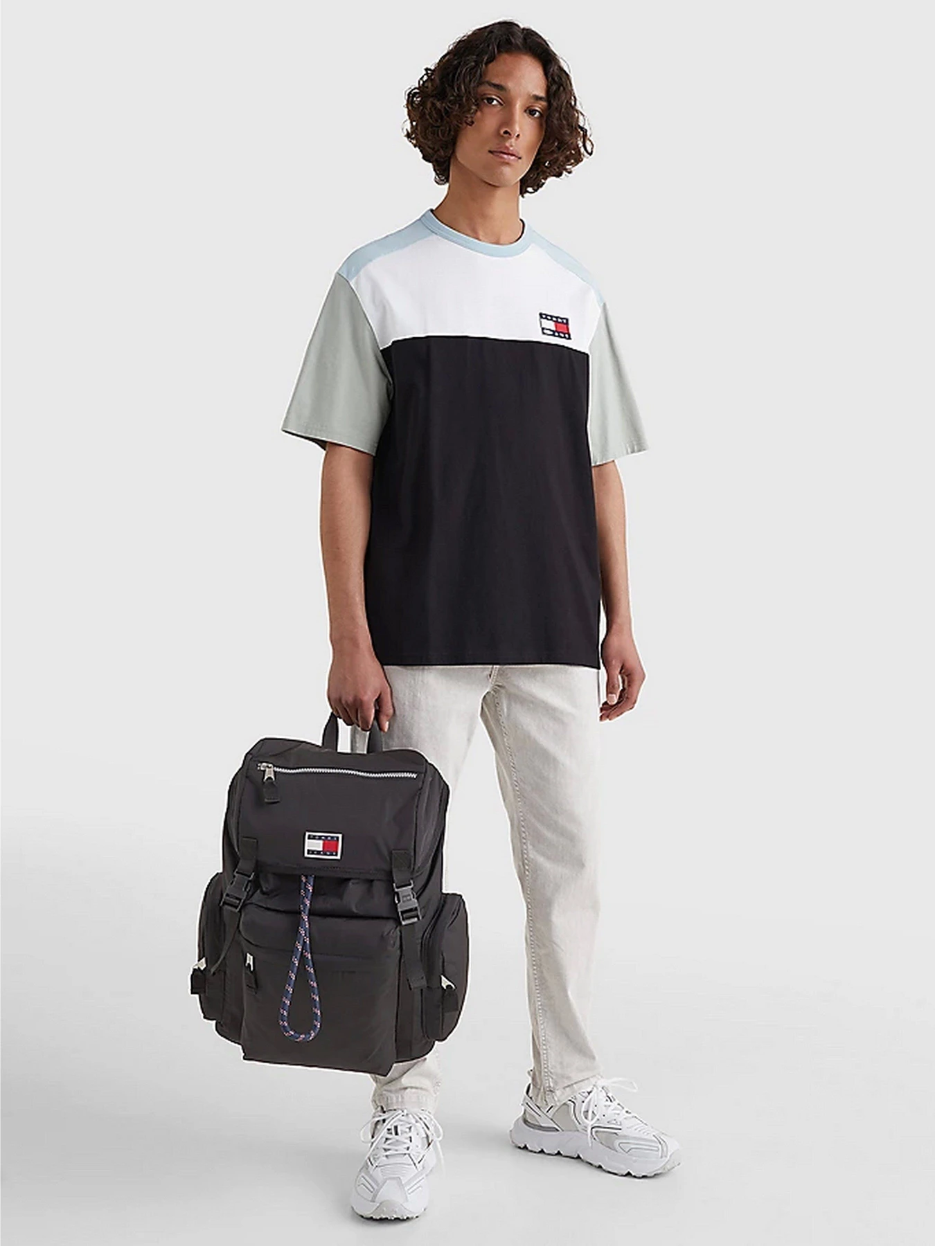 Рюкзаки Tommy Hilfiger модель AM0AM08832-BDS Рюкзаки Tommy Hilfiger модель AM0AM08832-BDS Фото