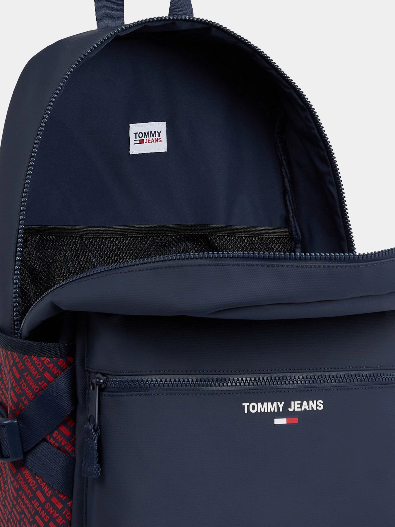 Рюкзаки Tommy Hilfiger Essential модель AM0AM08833-C87 Рюкзаки Tommy Hilfiger Essential модель AM0AM08833-C87 Фото