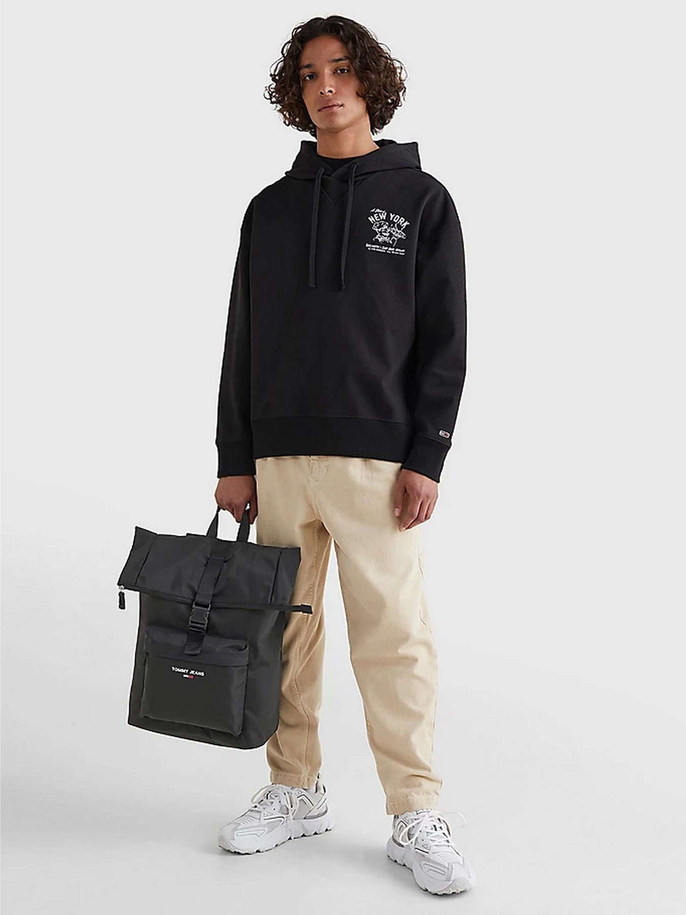 Рюкзаки Tommy Hilfiger Essential модель AM0AM08841-BDS Фото