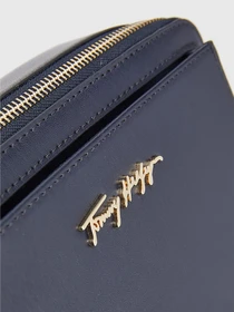 Сумки Tommy Hilfiger Iconic модель AW0AW12012-C7H Фото