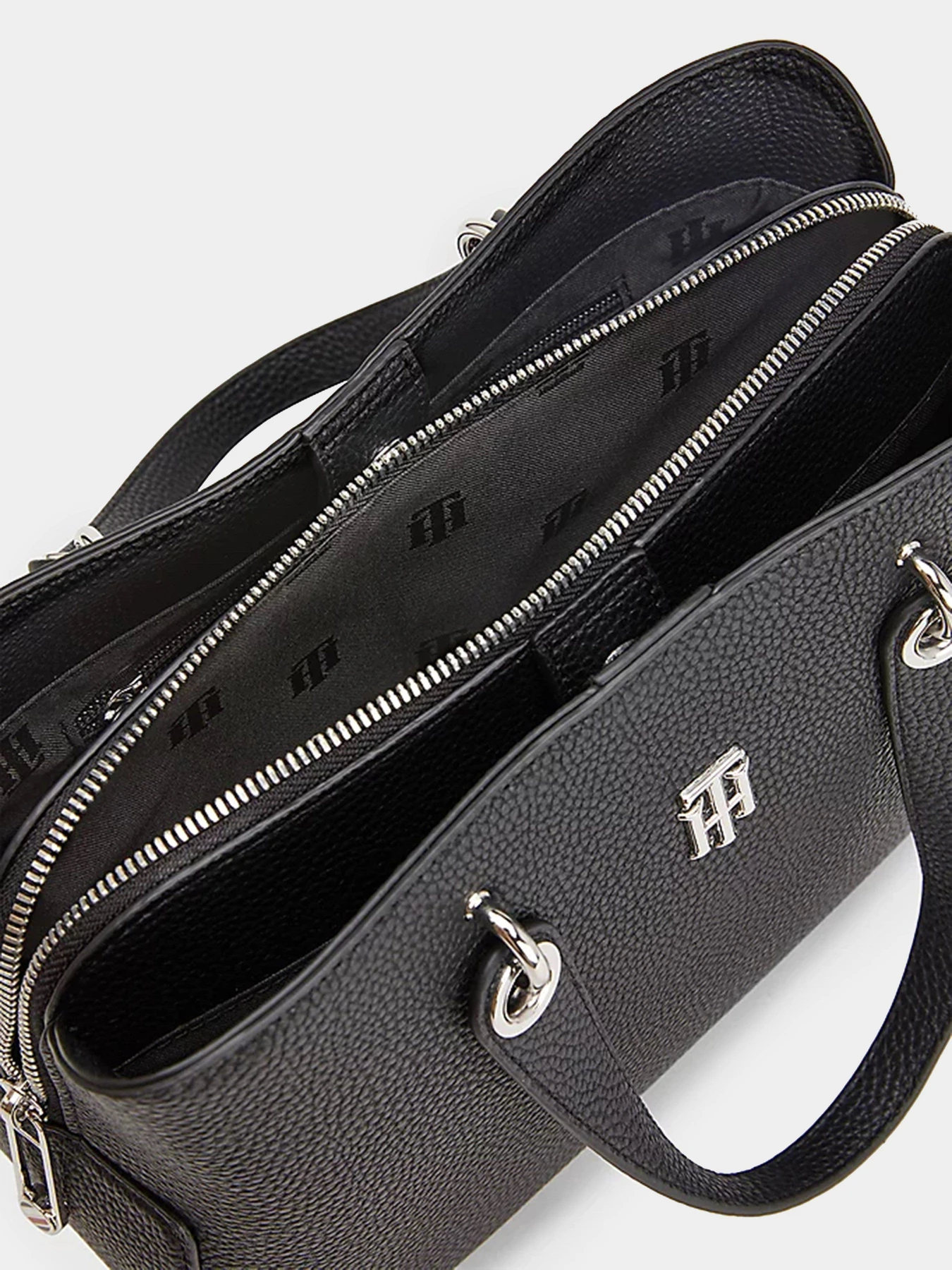 Сумки Tommy Hilfiger Element модель AW0AW12212-BDS Сумки Tommy Hilfiger Element модель AW0AW12212-BDS Фото