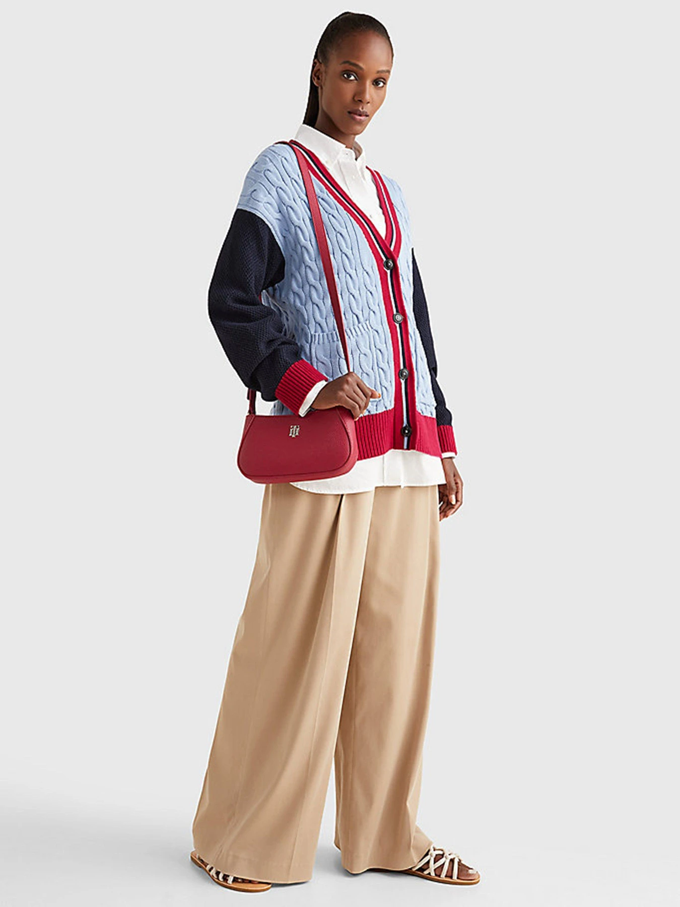 Сумки Tommy Hilfiger модель AW0AW12003-XJV Фото
