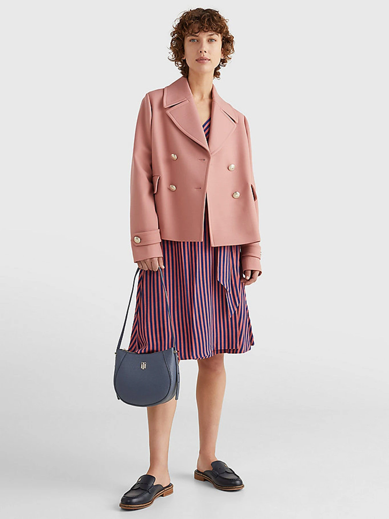 Сумки Tommy Hilfiger модель AW0AW12006-0G2 Сумки Tommy Hilfiger модель AW0AW12006-0G2 Фото