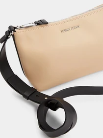 Сумки Tommy Hilfiger Academia Crossover модель AW0AW12550-AB4 Фото