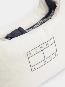 Сумки Tommy Hilfiger HERITAGE модель AW0AW12558-0K4 Фото