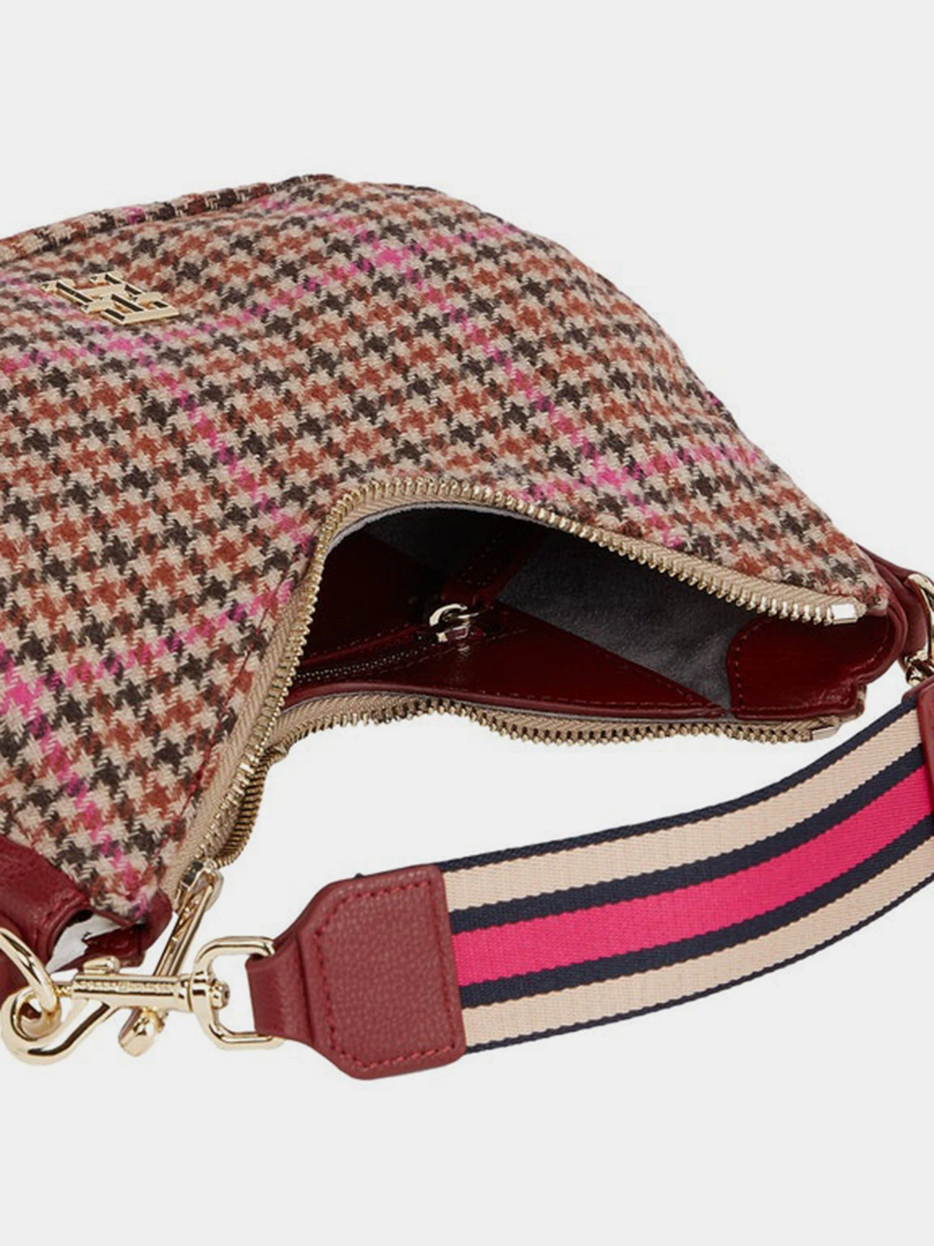 Сумки Tommy Hilfiger модель AW0AW13137-ABR Фото