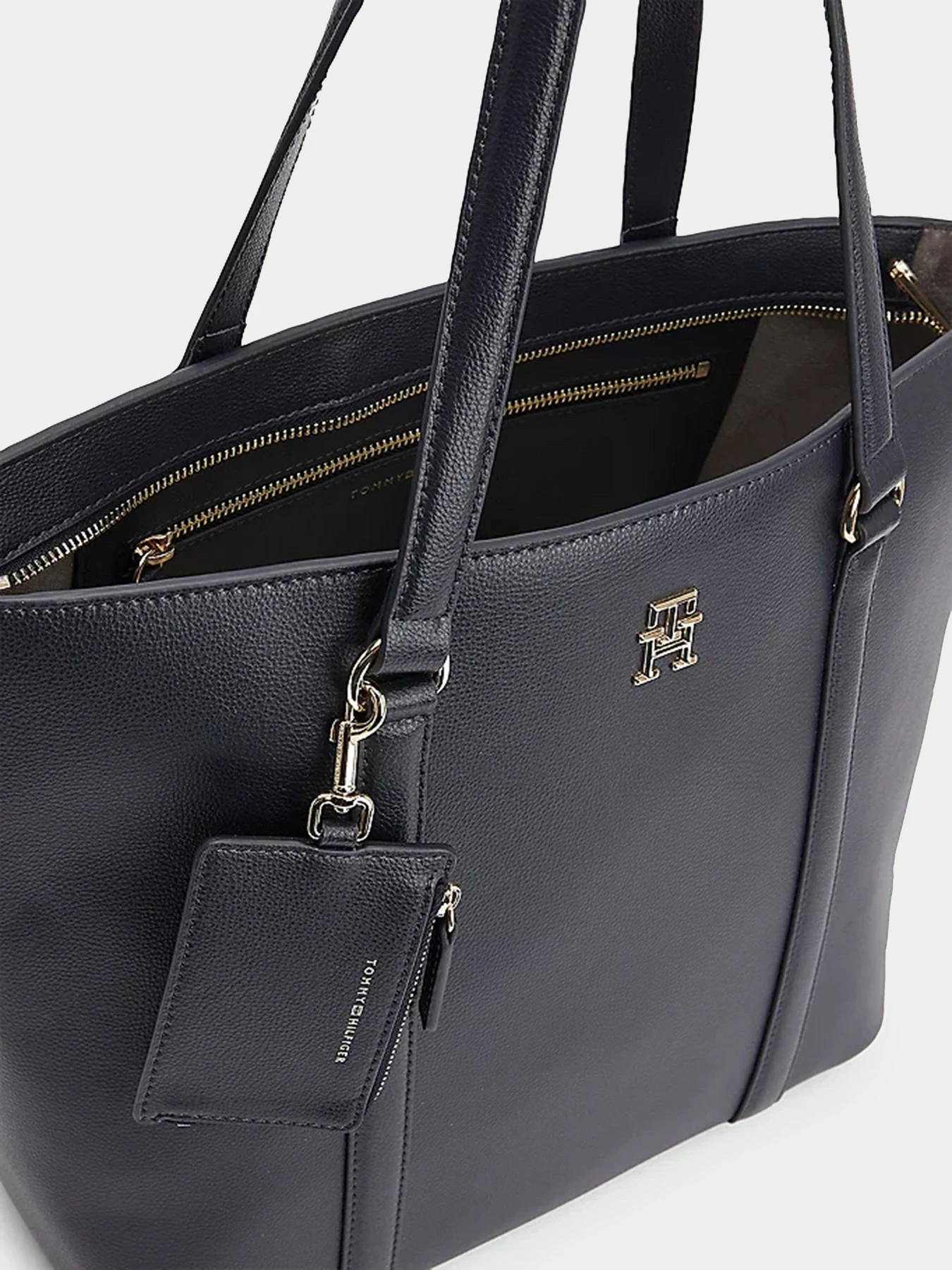 Сумки Tommy Hilfiger модель AW0AW13138-DW6 Сумки Tommy Hilfiger модель AW0AW13138-DW6 Фото