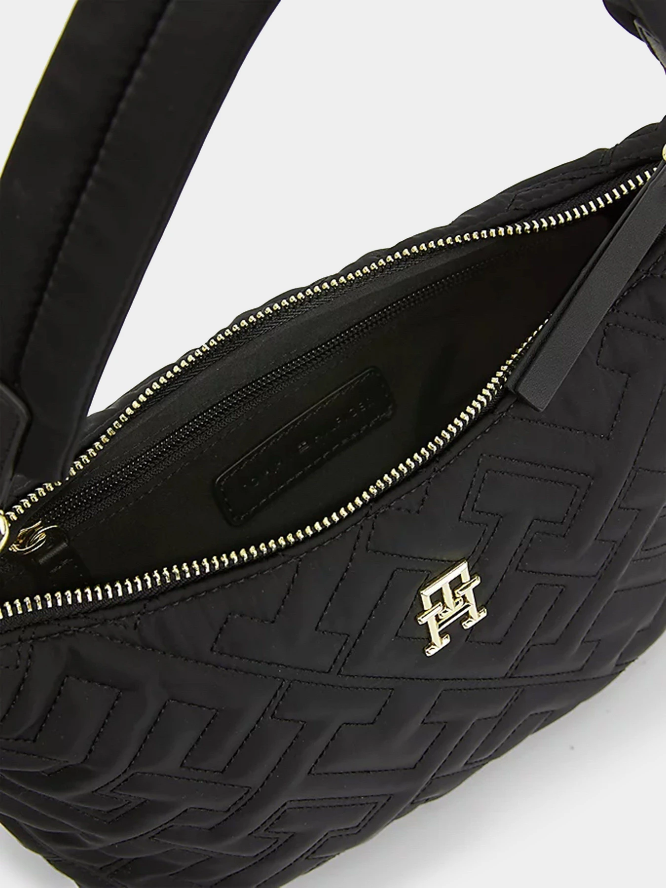 Сумки Tommy Hilfiger модель AW0AW13146-BDS Сумки Tommy Hilfiger модель AW0AW13146-BDS Фото