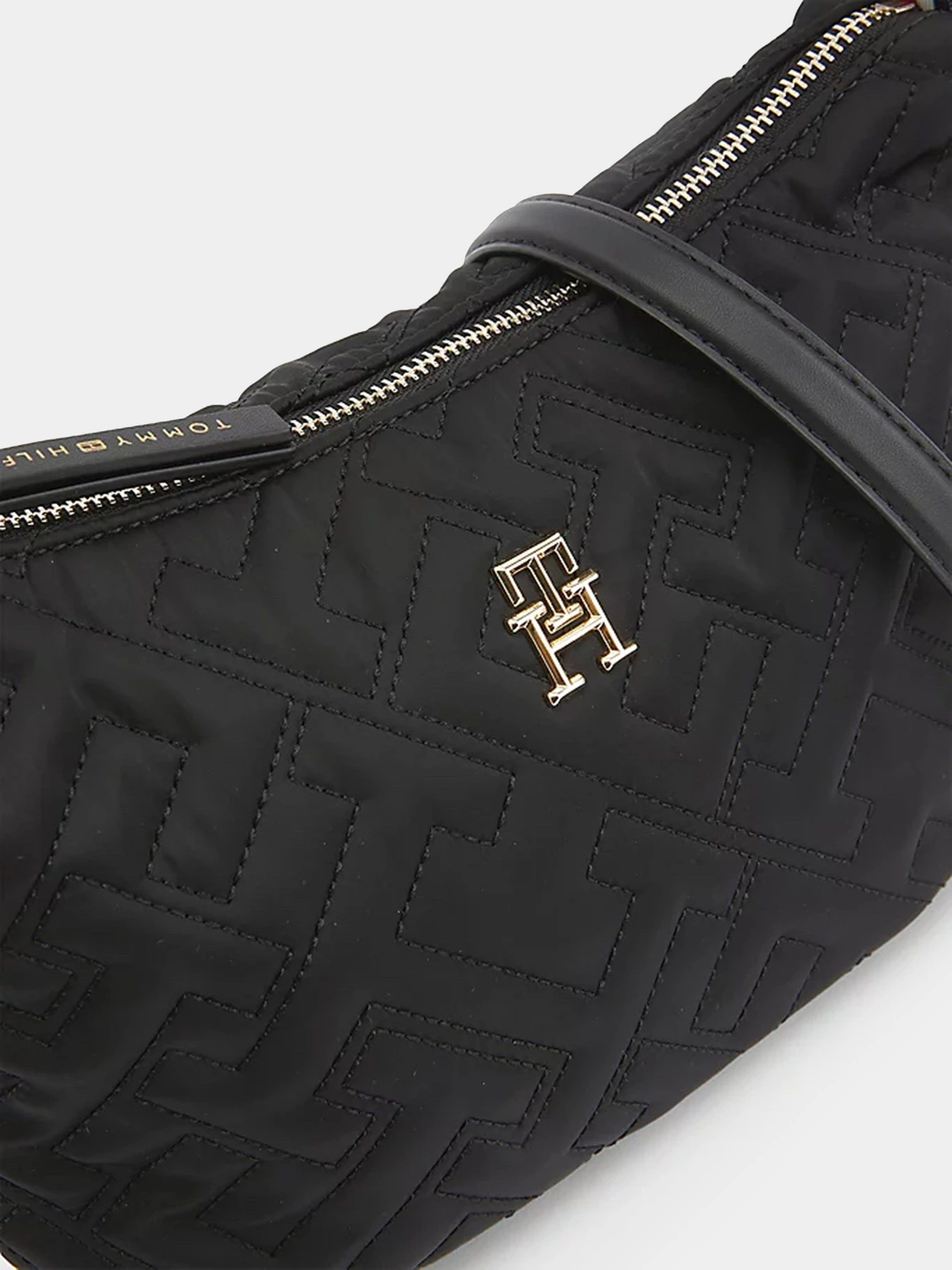 Сумки Tommy Hilfiger модель AW0AW13146-BDS Сумки Tommy Hilfiger модель AW0AW13146-BDS Фото