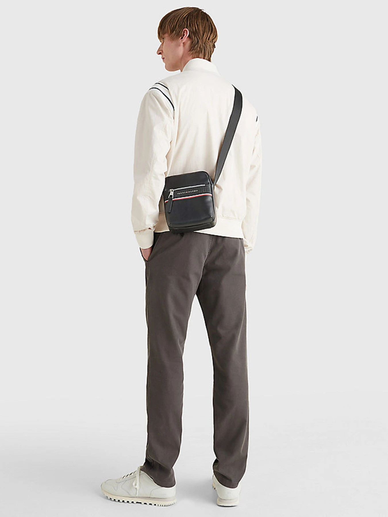 Сумки Tommy Hilfiger модель AM0AM09265-BDS Сумки Tommy Hilfiger модель AM0AM09265-BDS Фото