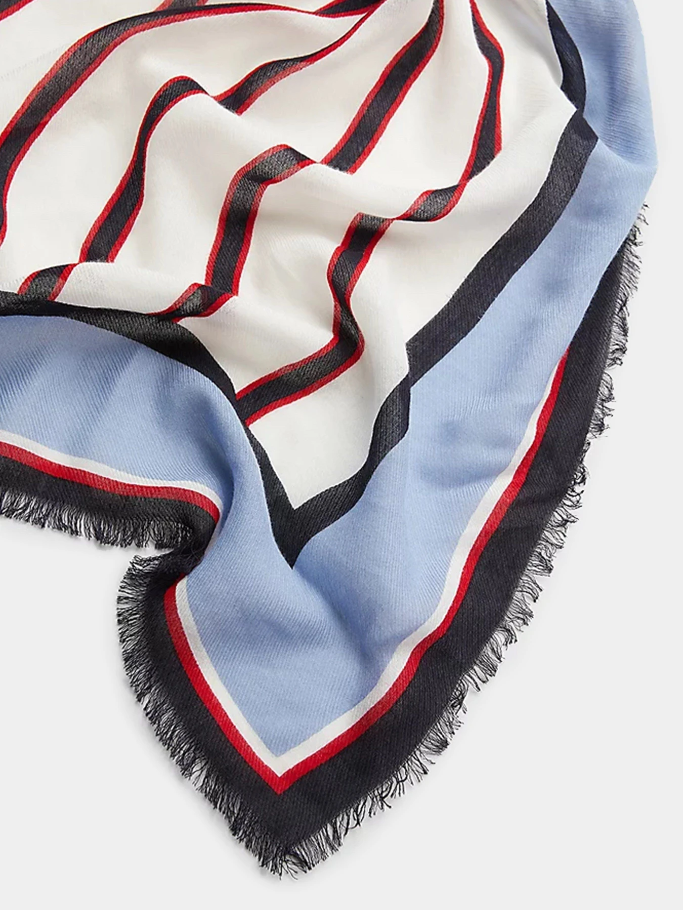 Шарфы и платки Tommy Hilfiger модель AW0AW12181-0GY Шарфы и платки Tommy Hilfiger модель AW0AW12181-0GY Фото