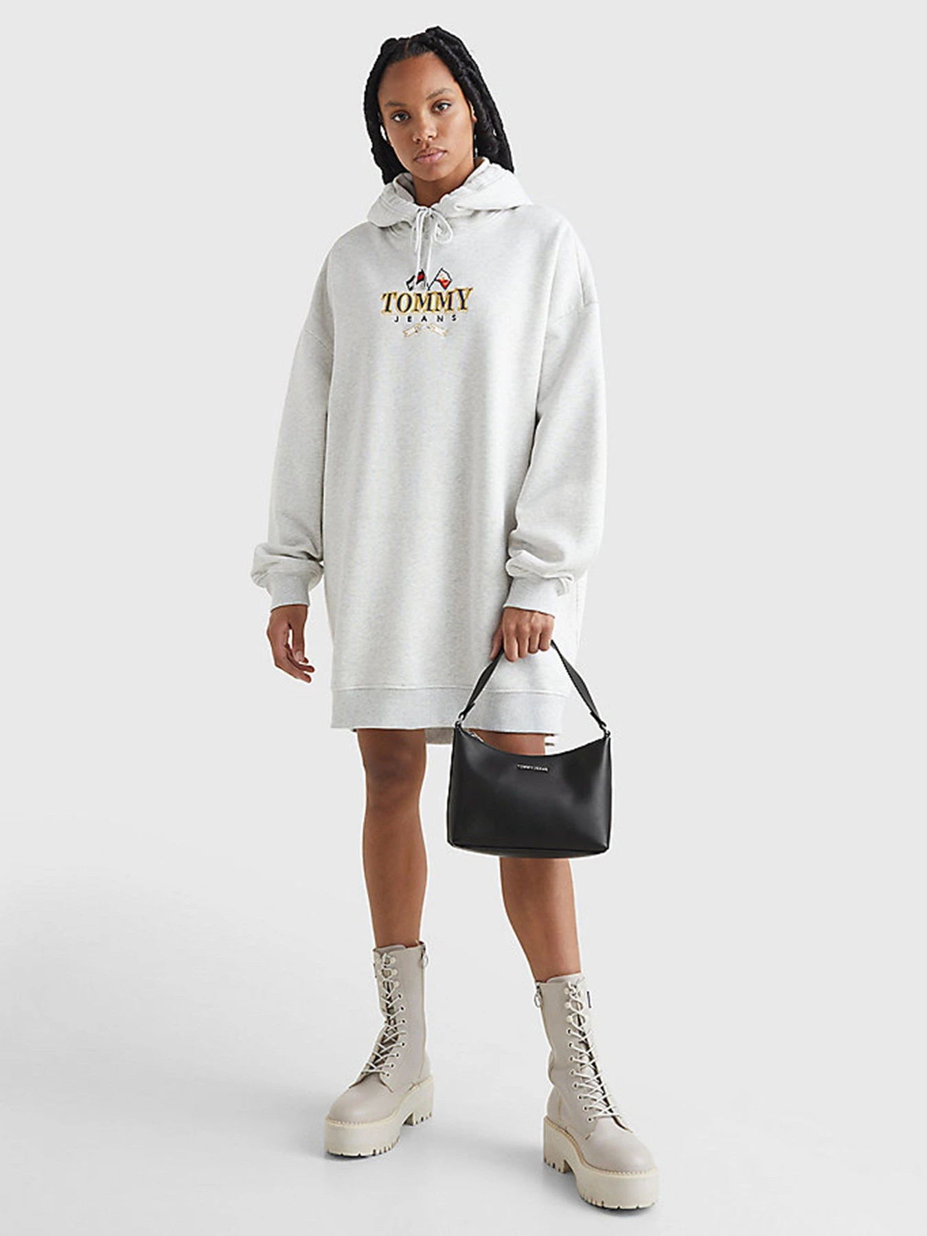 Сумки Tommy Hilfiger Academia модель AW0AW12549-0GJ Сумки Tommy Hilfiger Academia модель AW0AW12549-0GJ Фото