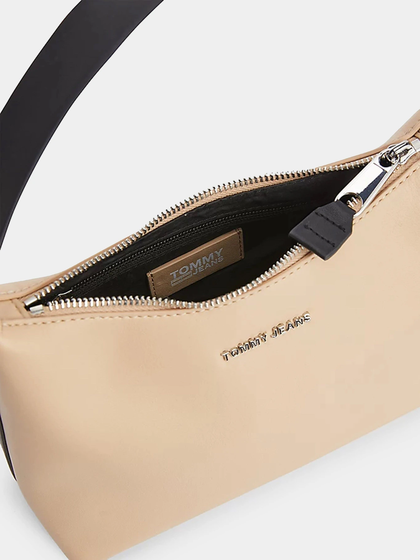 Сумки Tommy Hilfiger Academia модель AW0AW12549-AB4 Сумки Tommy Hilfiger Academia модель AW0AW12549-AB4 Фото