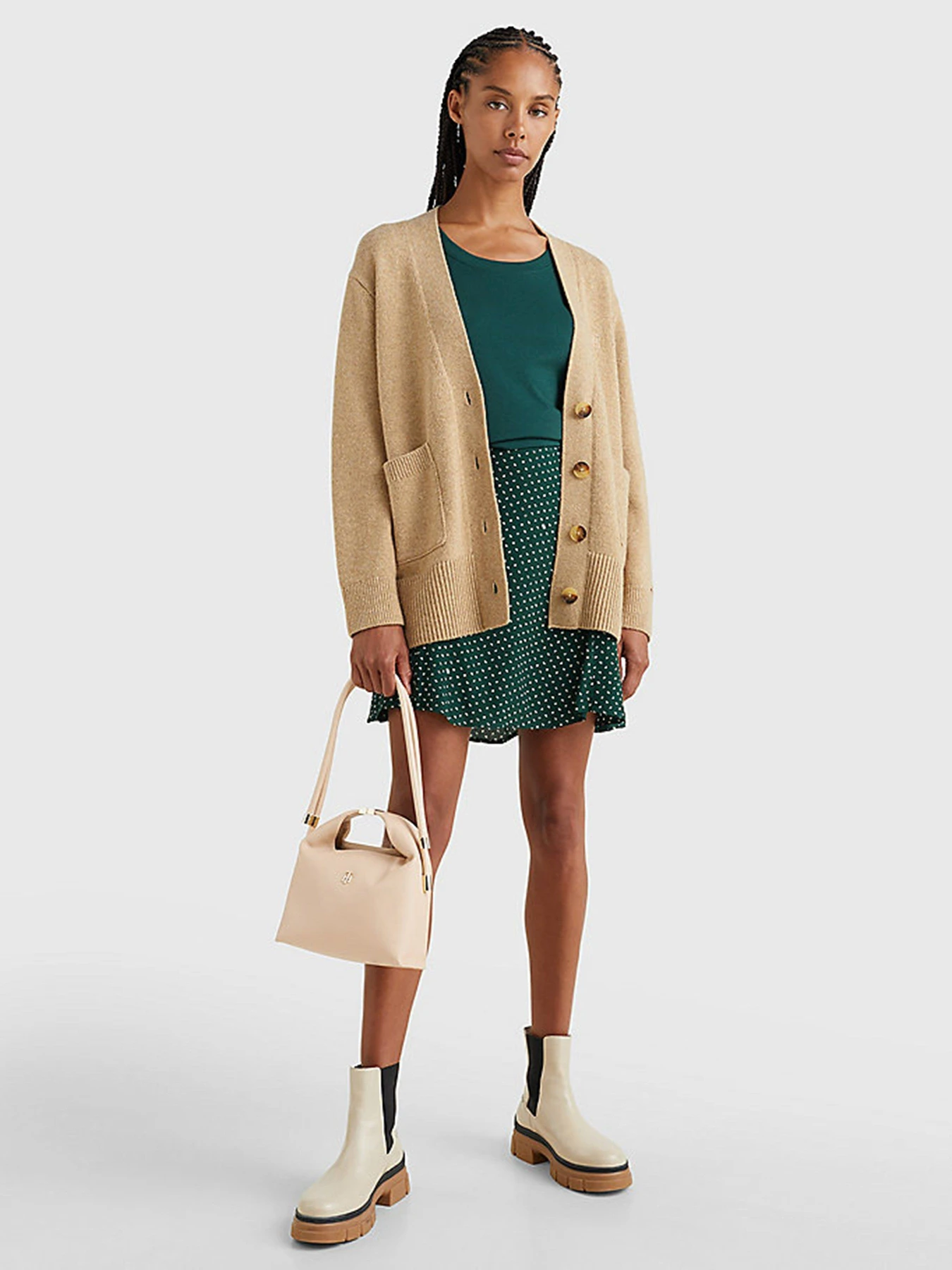 Сумки Tommy Hilfiger New Casual модель AW0AW13184-ABR Сумки Tommy Hilfiger New Casual модель AW0AW13184-ABR Фото