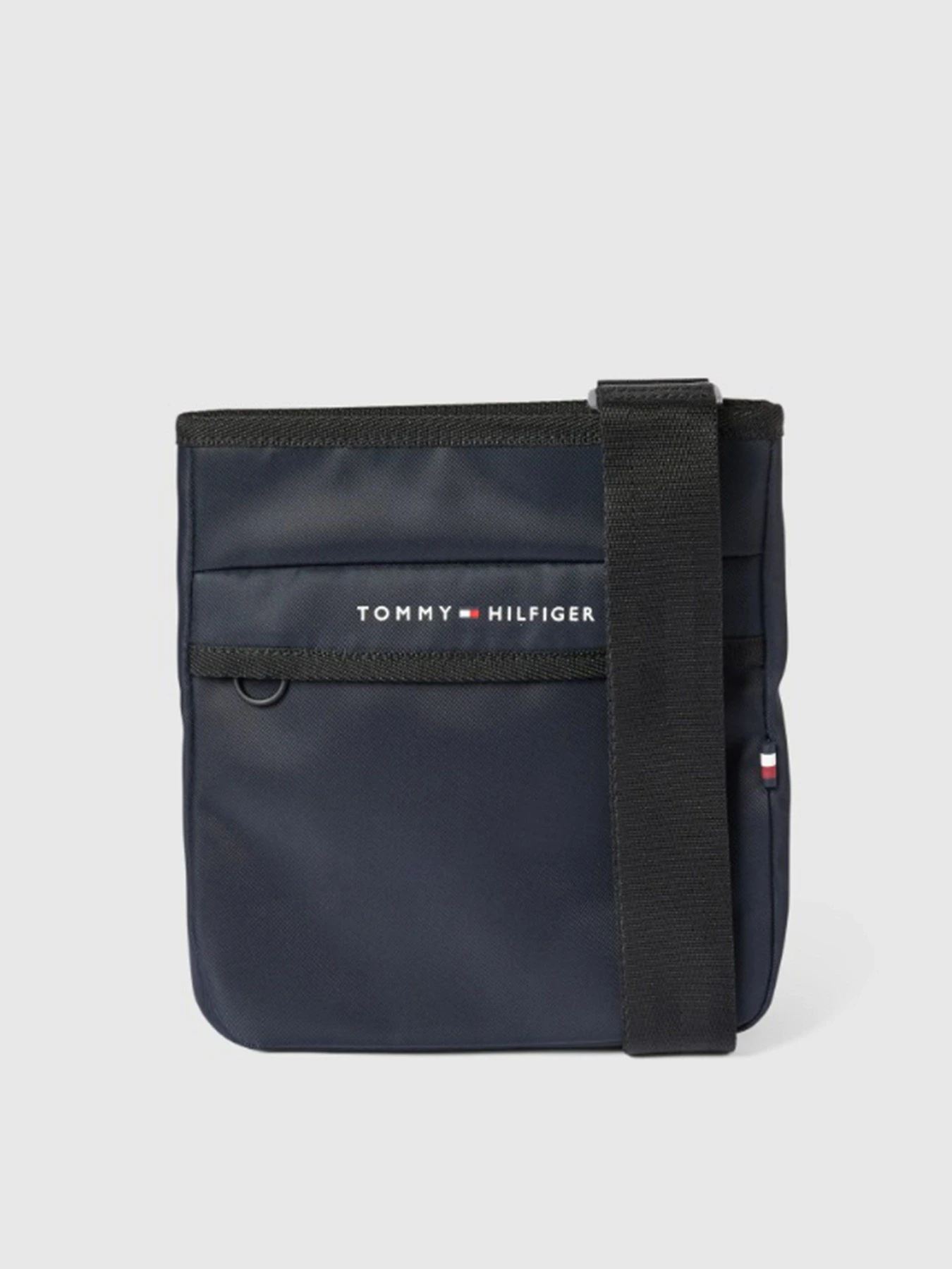Сумки Tommy Hilfiger модель AM0AM10915-DW6 Сумки Tommy Hilfiger модель AM0AM10915-DW6 Фото