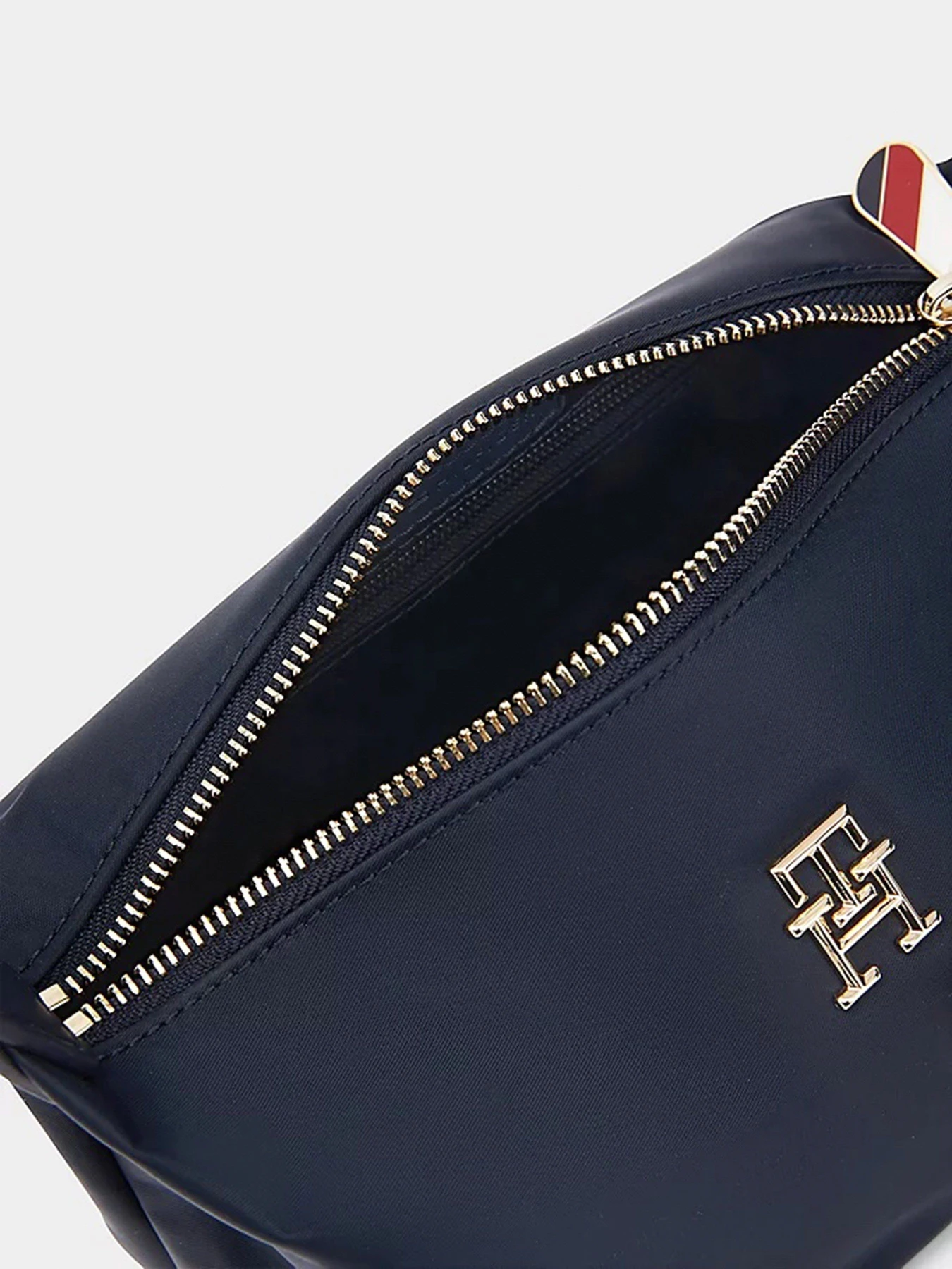 Сумки Tommy Hilfiger модель AW0AW14463-DW6 Сумки Tommy Hilfiger модель AW0AW14463-DW6 Фото
