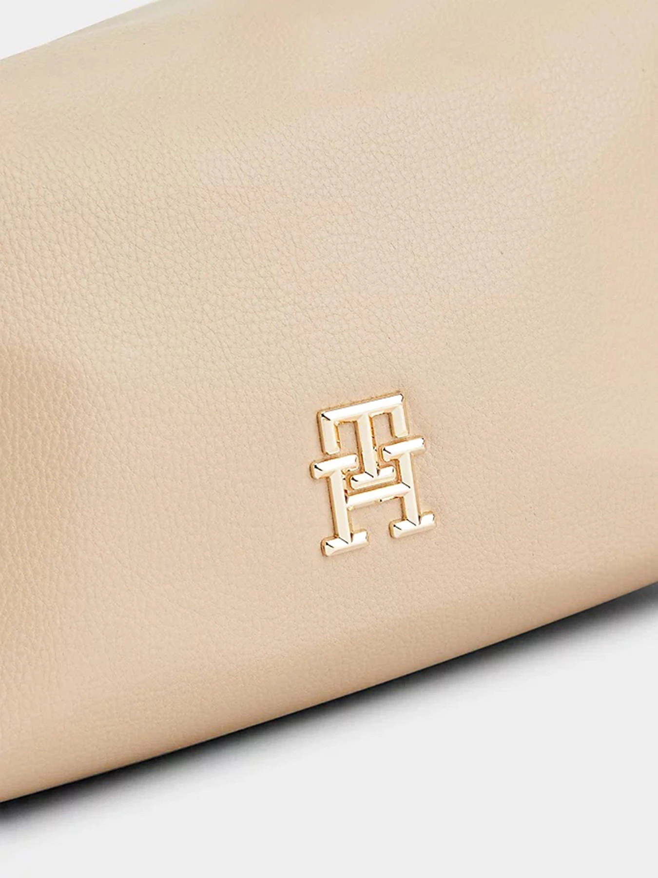 Сумки Tommy Hilfiger модель AW0AW14499-AEG Фото