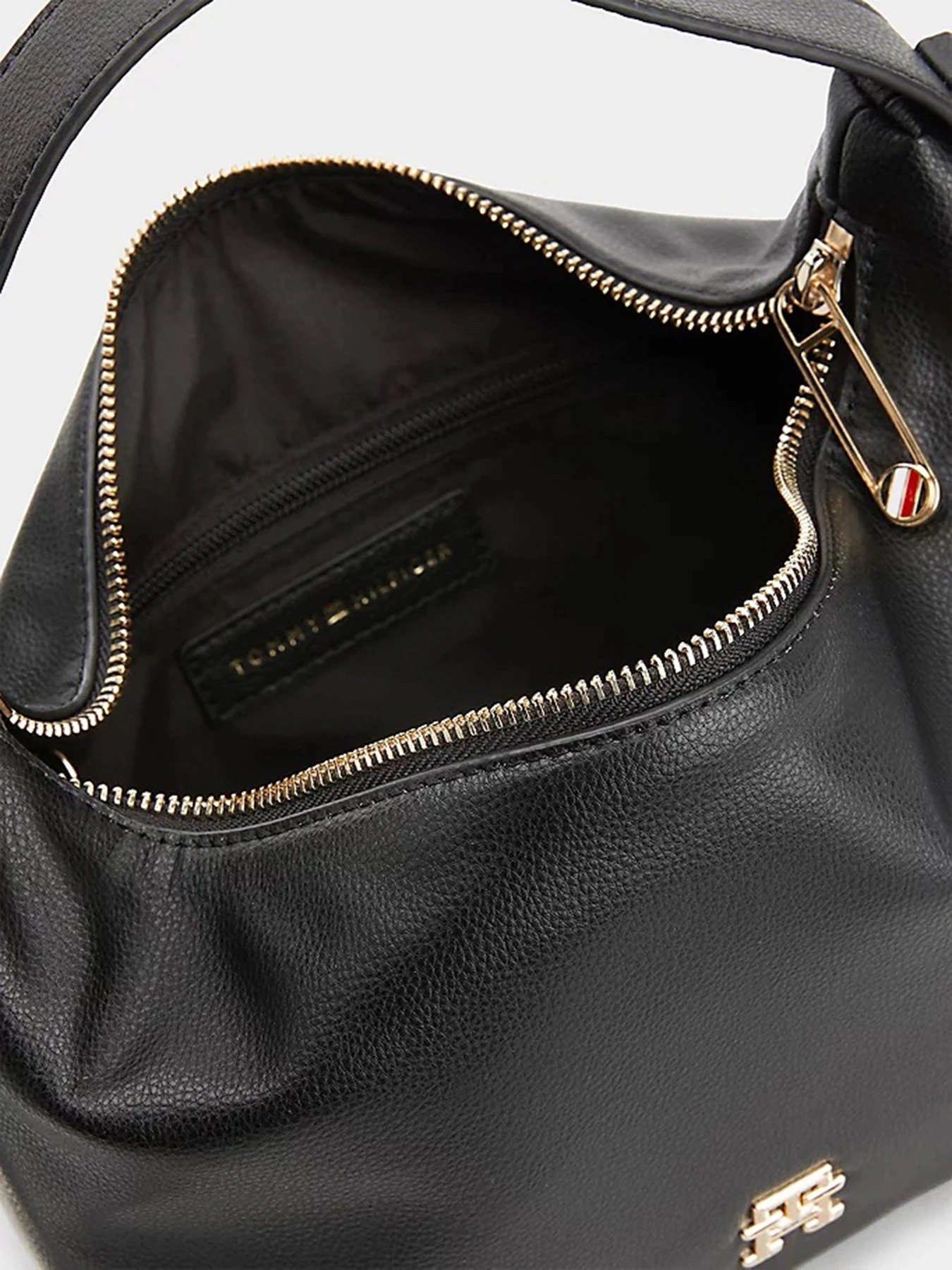 Сумки Tommy Hilfiger модель AW0AW14499-BDS Сумки Tommy Hilfiger модель AW0AW14499-BDS Фото