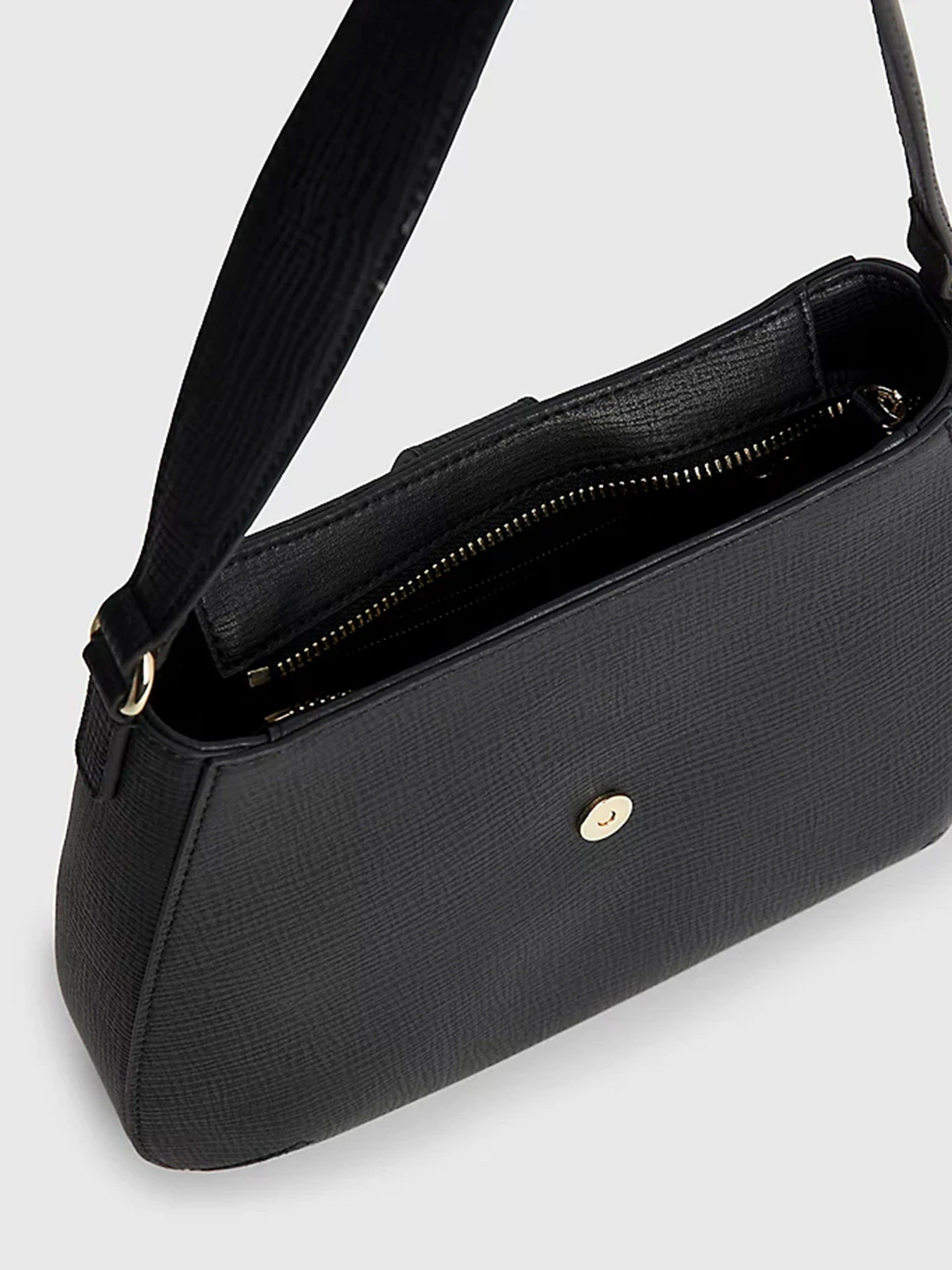 Сумки Tommy Hilfiger модель AW0AW14504-BDS Сумки Tommy Hilfiger модель AW0AW14504-BDS Фото