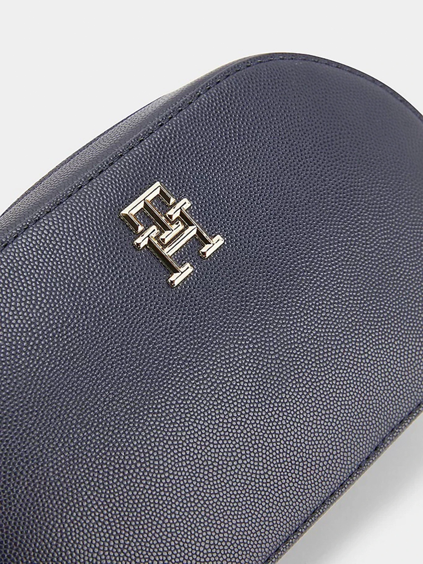 Сумки Tommy Hilfiger модель AW0AW14479-DW6 Сумки Tommy Hilfiger модель AW0AW14479-DW6 Фото