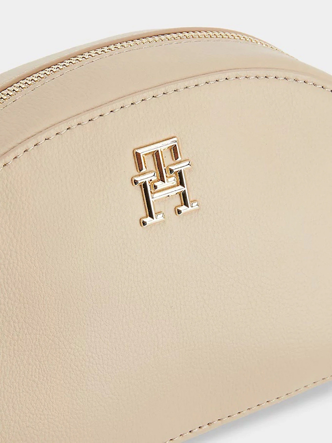Сумки Tommy Hilfiger модель AW0AW14471-AEG Сумки Tommy Hilfiger модель AW0AW14471-AEG Фото