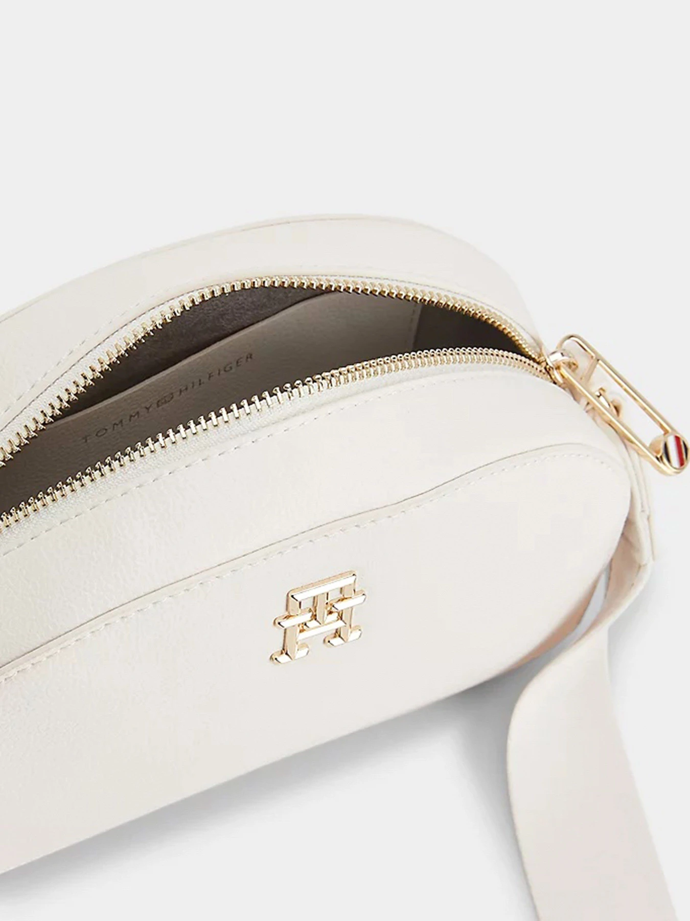 Сумки Tommy Hilfiger модель AW0AW14471-AC0 Фото
