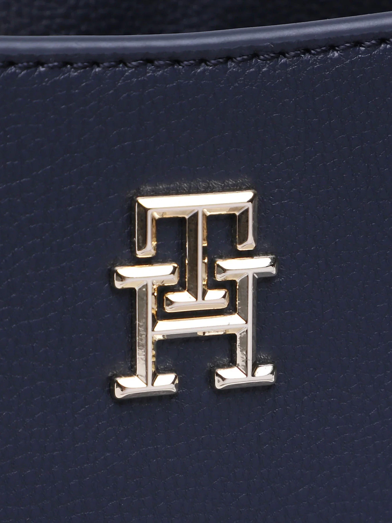 Сумки Tommy Hilfiger модель AW0AW14472-DW6 Сумки Tommy Hilfiger модель AW0AW14472-DW6 Фото