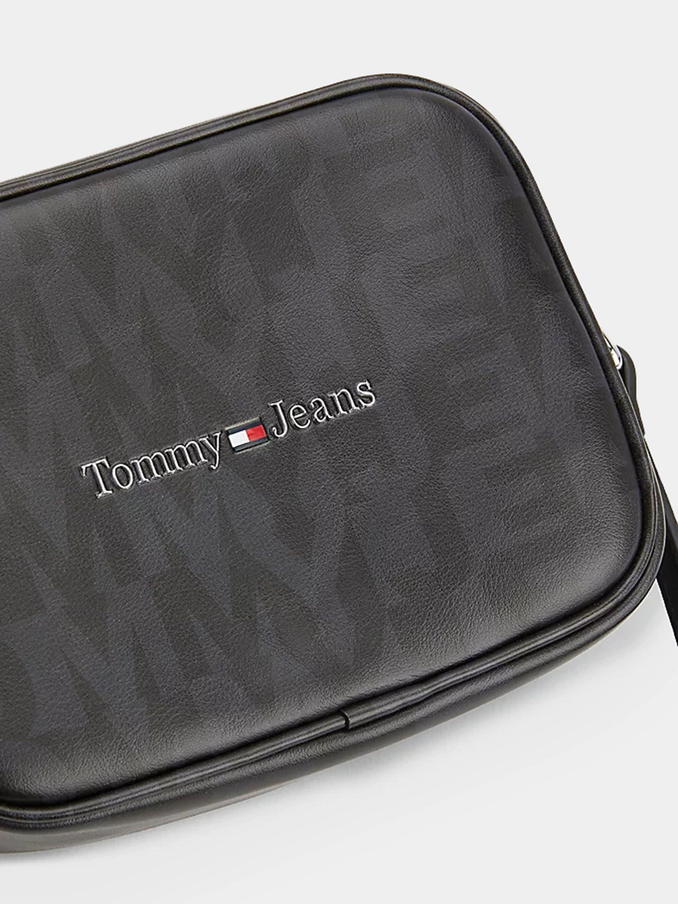 Сумки Tommy Hilfiger модель AW0AW14550-BDS Сумки Tommy Hilfiger модель AW0AW14550-BDS Фото